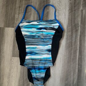 Nike 14 swimsuit one piece blue black team padded women’s stripes